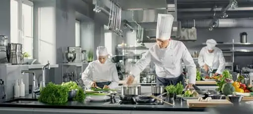 Die Küchenmeister Ausbildung (IHK) als Aufstiegsmöglichkeit für Köche